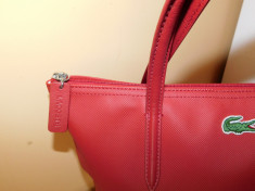Brand Lacoste , geanta noua, originala , eleganta foto