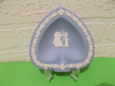 Portelan englezesc WEDGWOOD Blue Jasperware decorat cu SCENE MITOLOGICE foto