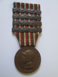 Rara! Italia medalia:Razboiul pentru Unitatea Italiei/Razboiul Italo-Austriac 1915-1918 WWI cu panglica si 4 barete originale:1915,1916,1917,1918 !