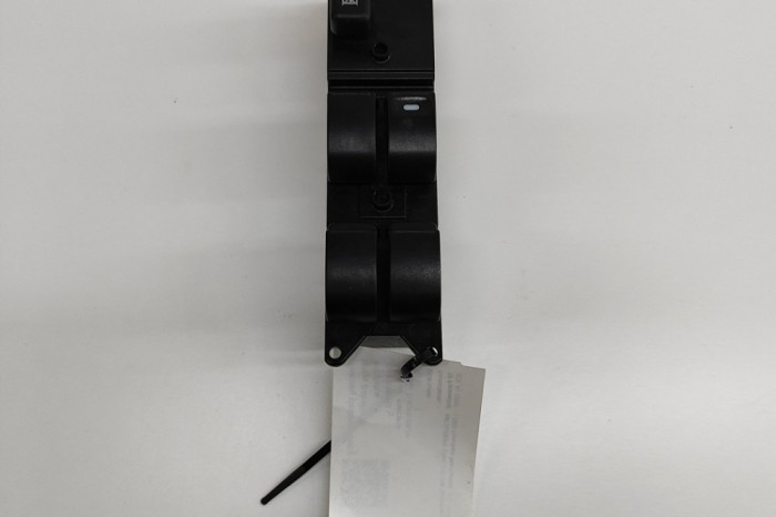Buton geam ușă dreapta față MITSUBISHI LANCER VIII Sportback CX_A 2008 OEM: 8608A160,C8D-D640M | 28397453