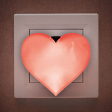 Lumină de veghe model inimă (roşu), Phenom