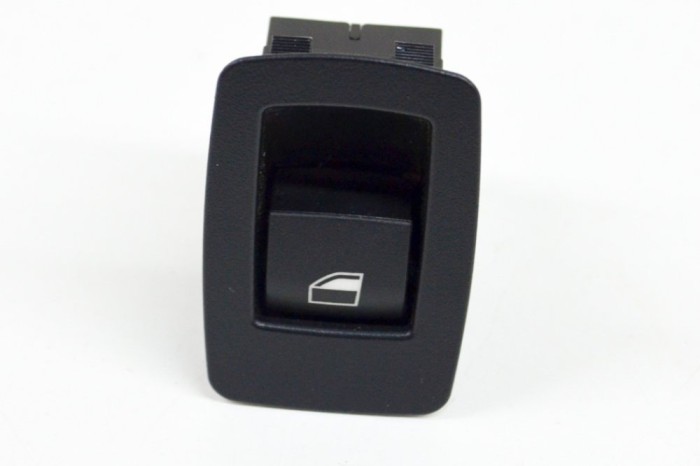 Buton geam ușă dreapta spate BMW 3 Touring F31 2015 OEM: 9208106 14101618