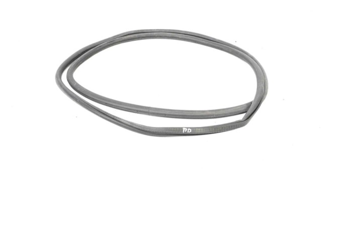 Garnitura ușă dreapta față PORSCHE CAYENNE 9PA 2004 OEM: 7L0867365A