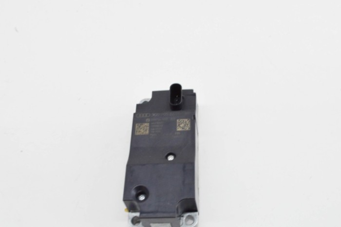 Unitate de control blocare direcție AUDI Q5 FY 2021 OEM: 3Q0905861C,3357541103 | 21556496