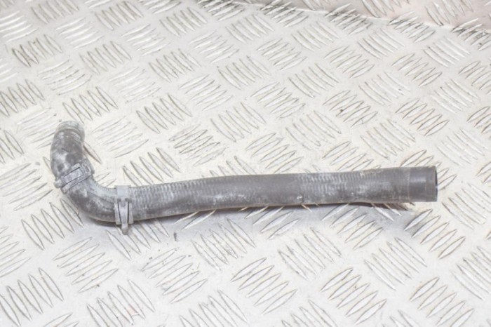 Furtun de lichid de răcire AUDI A5 F53 2018 OEM: 8W2819371 12211447