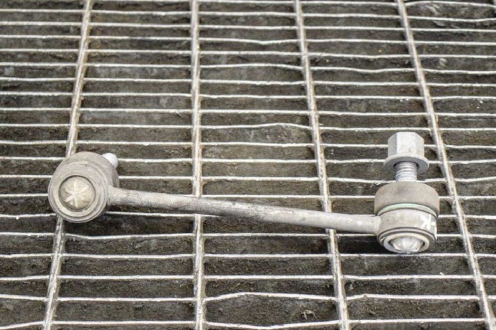 Bieleta stabilizatoare st&acirc;nga față VOLVO S90 II 2018 OEM: 31360657 11188910
