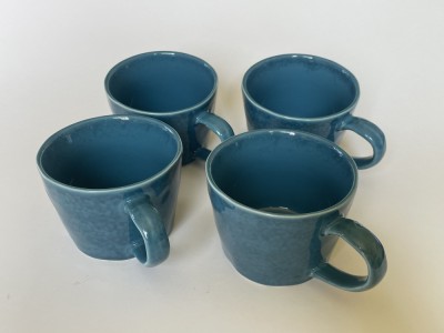 Patru cani mari din ceramica smaltuita de provenienta scandinava, culoare turcoaz foto