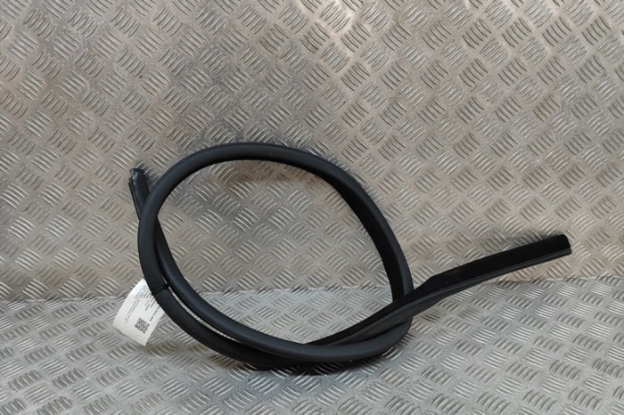 Garnitura ușă dreapta față MERCEDES-BENZ E Coupe C207 2015 OEM: A2076920476 | 29453447