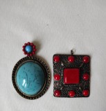 Lot de 2 pandantive vintage, dimensiuni mari