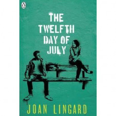 The Twelfth Day of July - Paperback brosat - Joan Lingard - Penguin Books Ltd