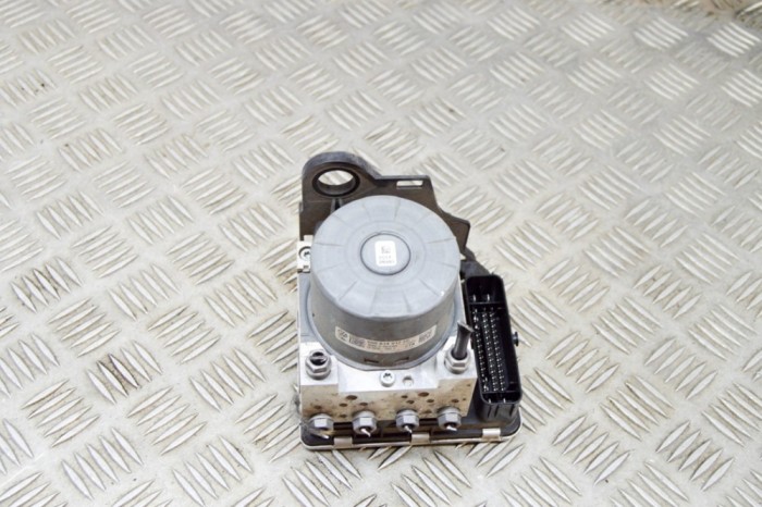Pompa ABS VW GOLF VII 5G1, BQ1, BE1, BE2 2018 OEM: Hatchback | 15519727