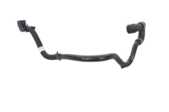 Furtun de lichid de răcire JAGUAR I-PACE X590 2020 OEM: J9D3-8D138-AD 23563432