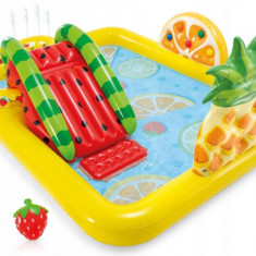 Piscina Gonflabila Intex Fruity, pentru Copii, cu tobogan, 6 bile si o capsuna, 244x191x91 cm