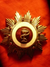 Ordinul Meritul Sanitar cl II RSR cu pietre rosii , cutie originala foto