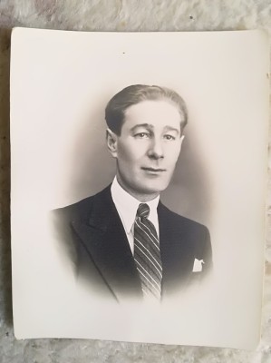 Foto GHETRARIU GH anii 30-40 Opera Romana Bucuresti semnatura 8,5 x 7 cm foto