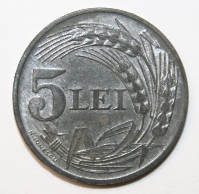 5 LEI 1942 . DETALII EXCELENTE . LUCIU DE BATERE PARTIAL . foto