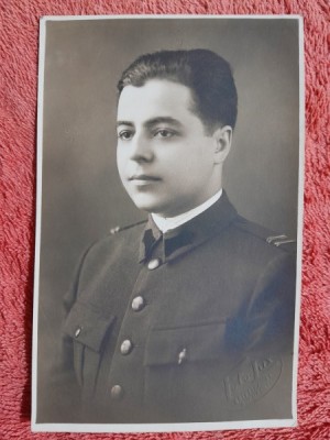 Fotografie tip carte postala, ofiter, perioada interbelica foto