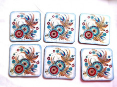 Set suport pahare cu frunze si elemente decorative viu colorate, suport pahare 40145 foto