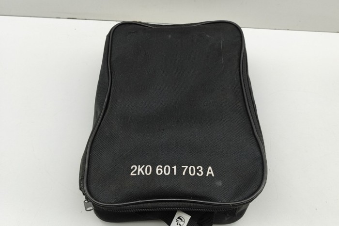 Compresor de anvelope AUDI Q4 SUV F4B 2024 OEM: 2K0601703A,1EA012615B,8R0012619D 31089449