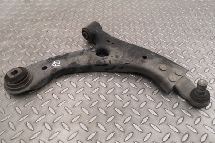 Braț inferior dreapta față VOLVO XC40 536 2020 OEM: 32221282 25631606