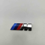Emblema Aripa Dreapta BMW Seria 3 G20 G28 2024 OEM 8094236 30740438 Originala