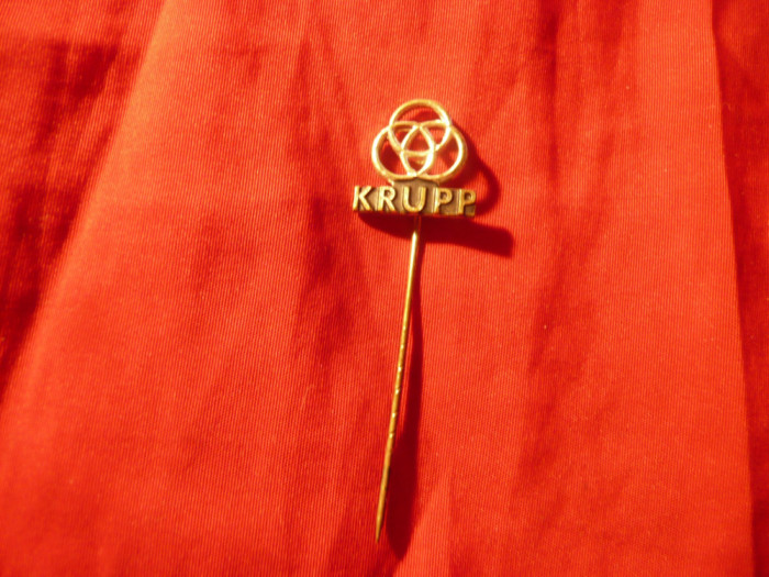 Insigna veche -Krupp - Industria Militara Arme Germania , dim.= 1,5x1,5cm