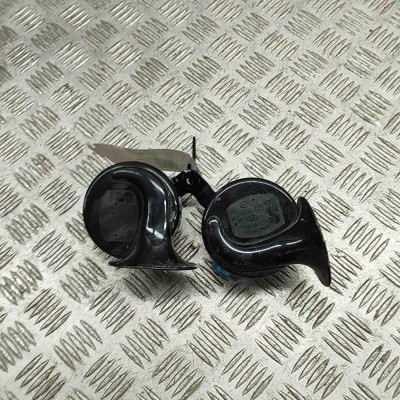 Claxon TESLA MODEL 3 2022 OEM: 1716495-00-A 31381838 foto