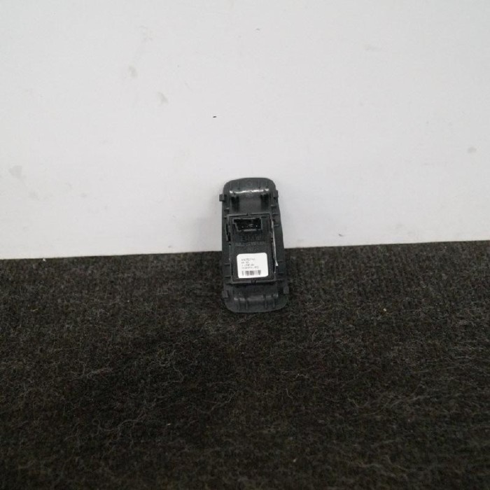 Buton geam ușă dreapta față BMW 6 Coupe F13 2011 OEM: 9163527 2670501