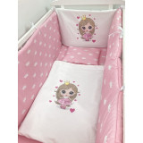 Lenjerie de pătuț bebeluși Personalizata imprimata 120x60 cm Prințesa cu coronițe albe pe roz, Deseda
