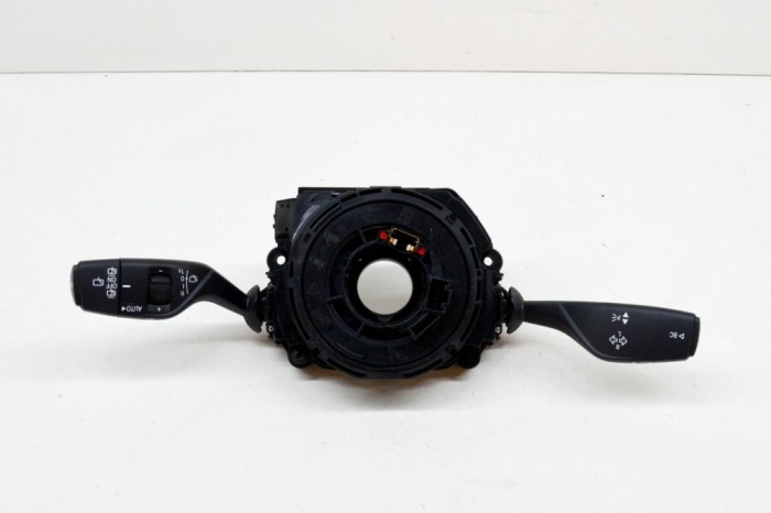 Maneta semnalizare ștergătoare BMW i3 I01 2016 OEM: 4216268,9374434 | 13898144
