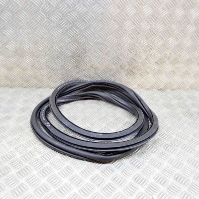 Garnitura ușă dreapta față AUDI Q2 GA 2022 OEM: 81A831721B foto