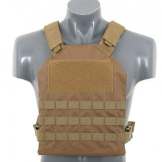 Vesta tactica Plate Carrier cu insertii 8Fields Tan