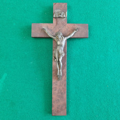 CRUCIFIX DIN LEMN CU METAL - ISUS RASTIGNIT- FRANTA anii 1900 foto