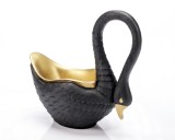Vaza decorativa &quot; Swan &quot; neagra