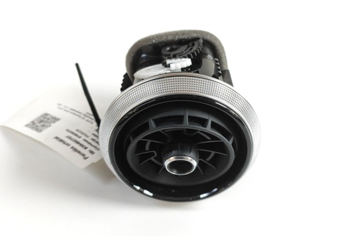 Gura de ventilație planșa de bord AUDI A3 Sportback 8VA, 8VF 2018 OEM: 81A820901B 30492757