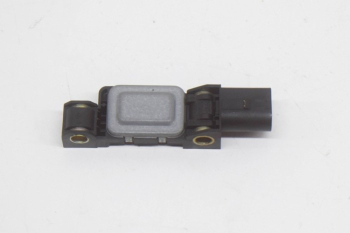 Senzor de impact lateral st&acirc;nga VW PHAETON 3D_ 2003 OEM: 4B0959643C 12314594