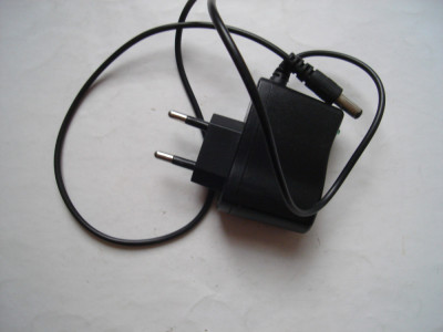 Incarcator/alimentator Travel Charger, iesire 5.0 V, 0.7 A foto