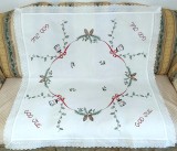 Fata de masa Vintage din bumbac cu broderie manuala si margine din dantela brodata- CRACIUN