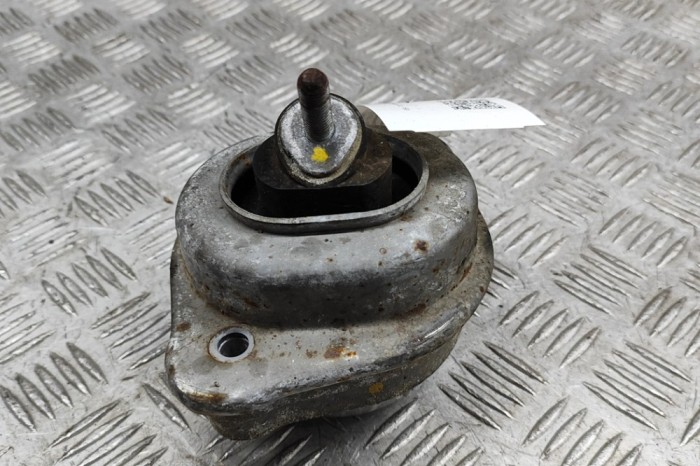 Suport motor dreapta BMW X3 E83 2004 OEM: 3400338 28927908