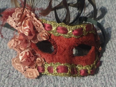 Masca deosebita de la Venetia, cu broderie, atelier Marega Venezia foto