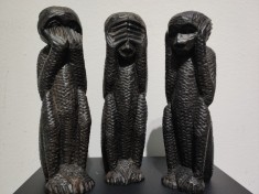 Maimutele intelepte. Sculpturi vintage in lemn de abanos foto
