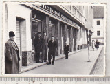 Bnk foto Strada in Sibiu - 1962, Alb-Negru, Romania de la 1950, Cladiri