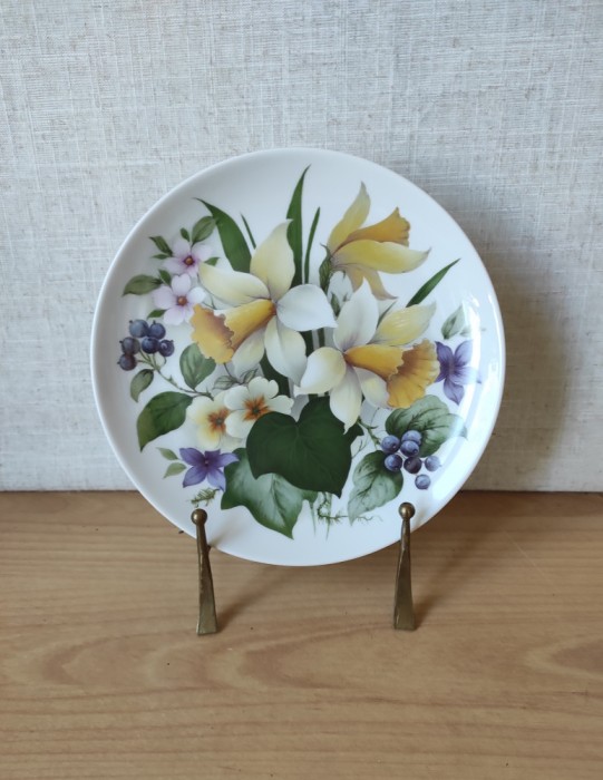 Farfurie portelan de colectie, buchet de primavara
