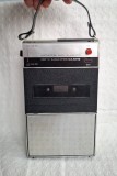 Radiocasetofon portabil Sanyo M-48M made in Japan, radiocasetofon anii 60 nefunctional
