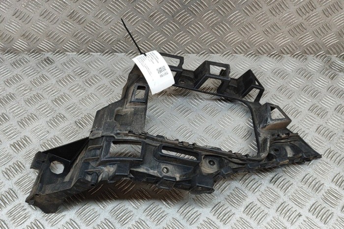 Suport bara de protecție st&acirc;nga spate VW TOUAREG 7P5 2011 OEM: 7P6807393A 27184699
