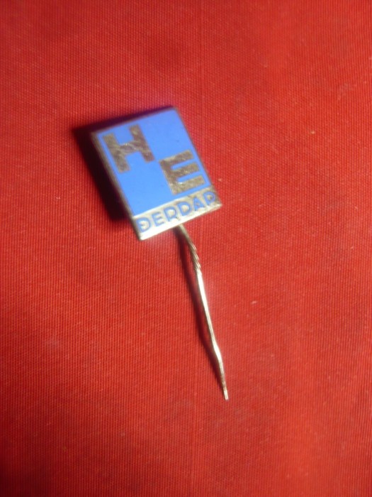 Insigna Yugoslavia - HE Dedap - Portile de Fier ,metal si email , h= 1,5cm