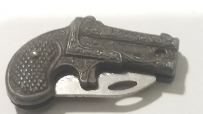 QW12 - Briceag vechi - miniatura - format revolver