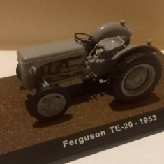 Macheta tractor Ferguson TE-20 - 1953 scara 1:32 Atlas