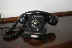 Telefon vechi TESLA cu disc / bachelita ebonita - anii 1950 / de colectie foto