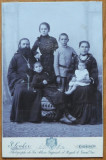 Foto pe carton gros , Chisinau , Basarabia , sfarsit sec. 19 ; Familie de preot